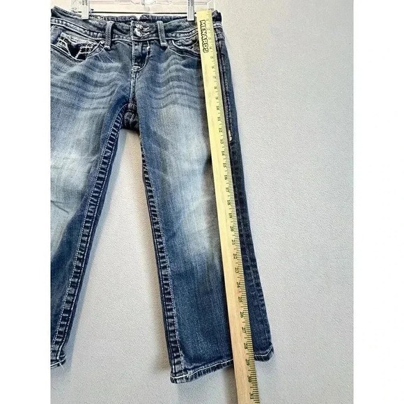 Vigoss Medium‎ Wash Straight Leg The Chelsea Capri Embroidered Studded Size 7/8 - Picture 6 of 10